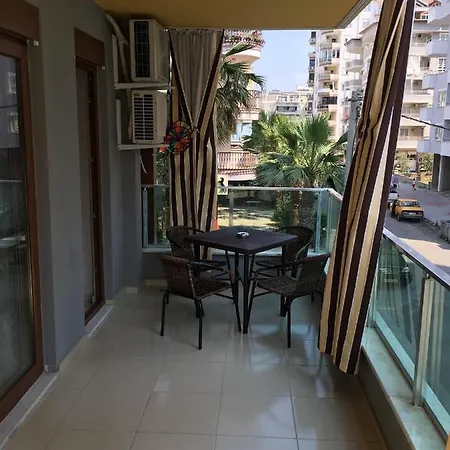 Хорошая Квартира 2+1 В Центре Махмутлара Apartman Mahmutlar